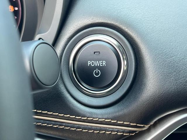 Photo of 2025 Sand Metallic Mazda CX-70 PHEV