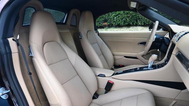 Photo of 2014 Mahogany Porsche Boxster