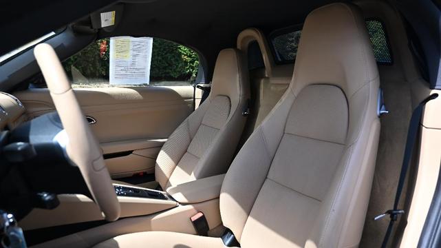 Photo of 2014 Mahogany Porsche Boxster