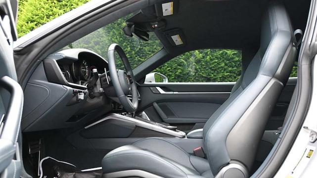 Photo of 2025 Silver Porsche 911