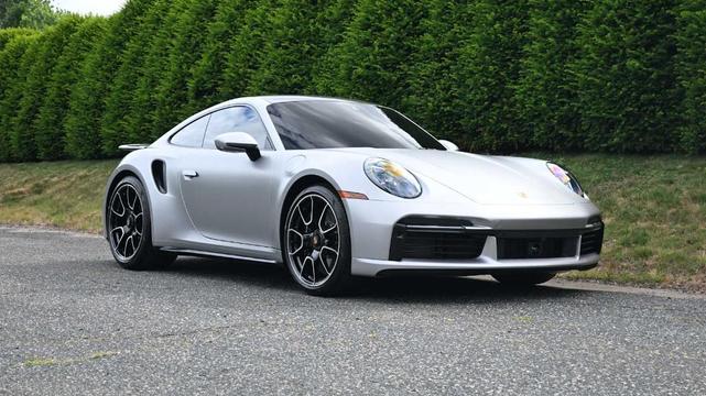 Photo of 2025 Silver Porsche 911