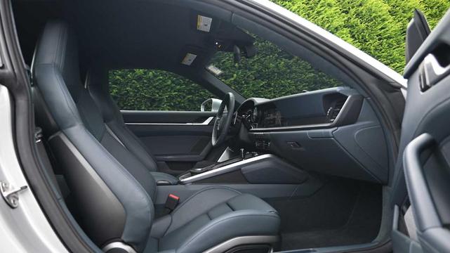 Photo of 2025 Silver Porsche 911