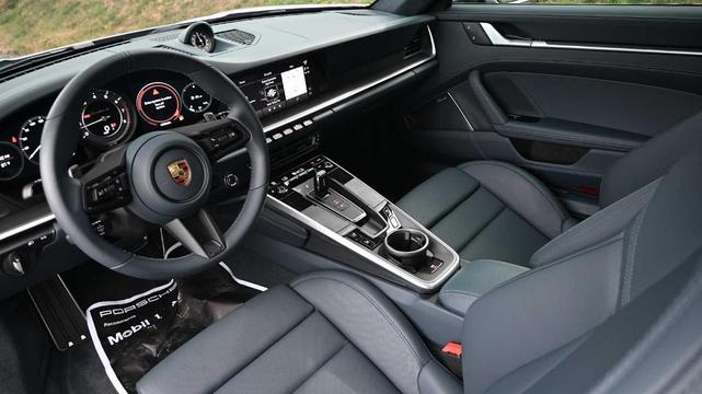Photo of 2025 Silver Porsche 911