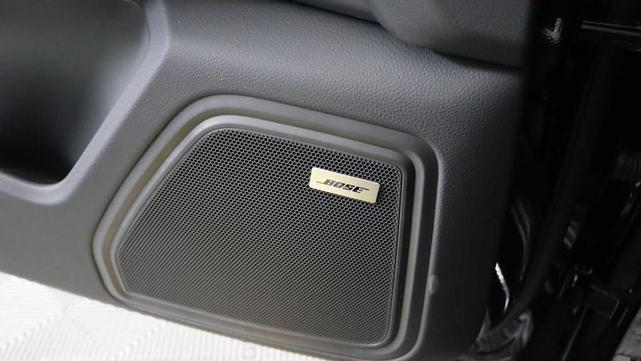 Photo of 2025 Jet Black Porsche Macan