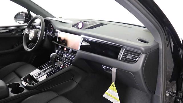 Photo of 2025 Jet Black Porsche Macan