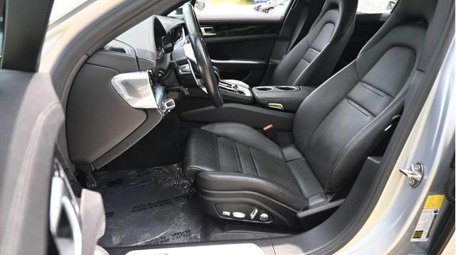 Photo of 2018 Rhodium Silver Porsche Panamera