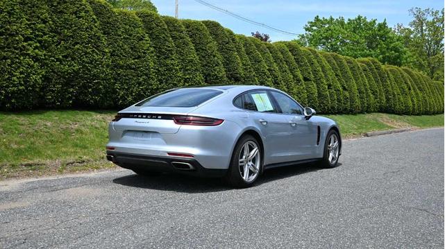 Photo of 2018 Rhodium Silver Porsche Panamera