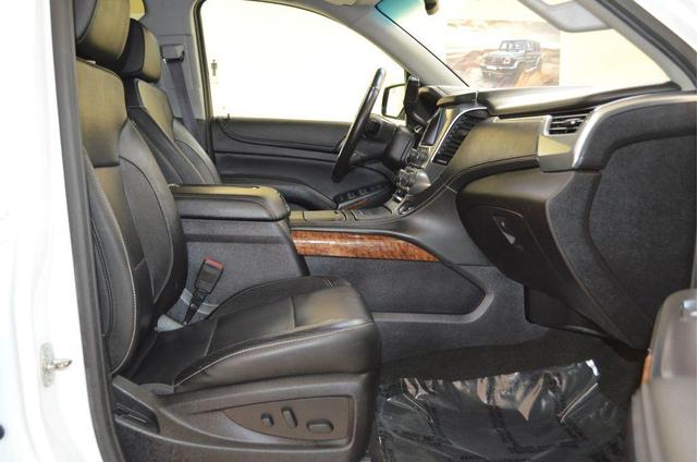 Photo of 2017 White Chevrolet Tahoe