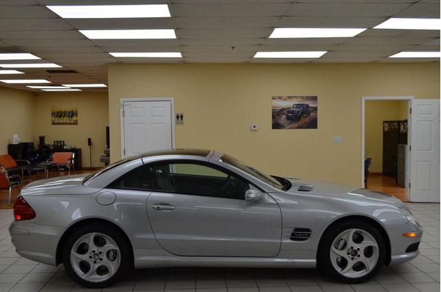 Photo of 2004 Silver Mercedes-Benz SL-Class