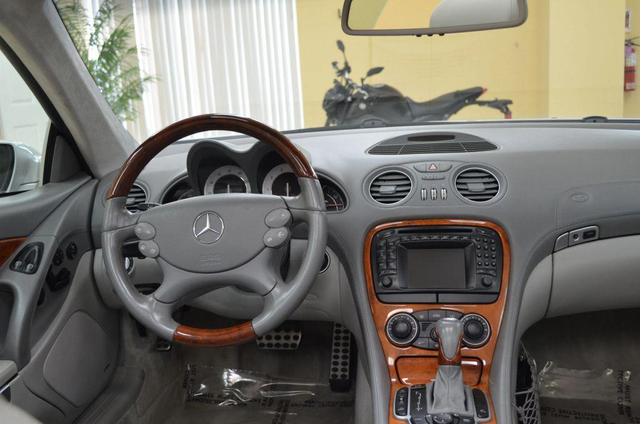 Photo of 2004 Silver Mercedes-Benz SL-Class