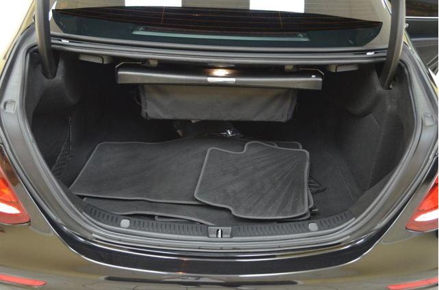 Photo of 2018 Black Mercedes-Benz E-Class