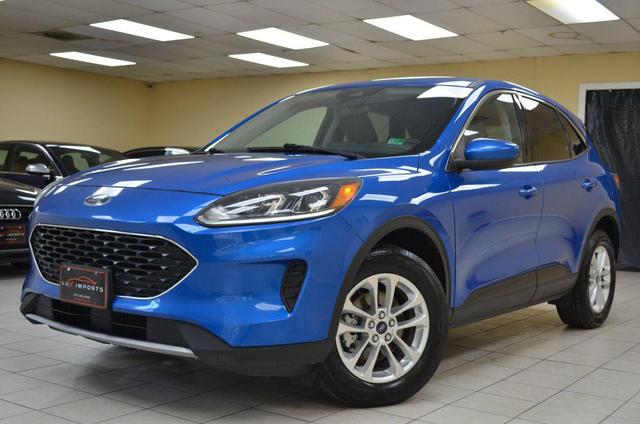 Photo of 2020 Blue Ford Escape