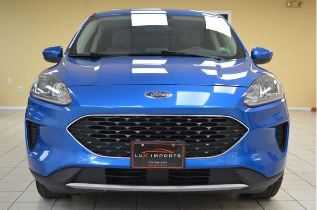 Photo of 2020 Blue Ford Escape