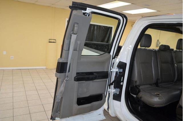 Photo of 2019 White Ford F-350