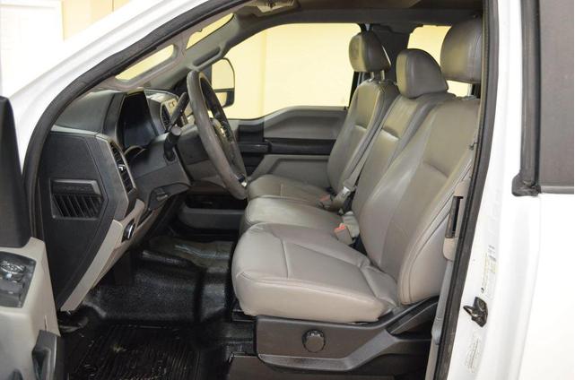 Photo of 2019 White Ford F-350