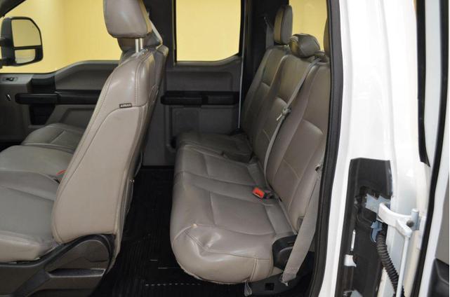 Photo of 2019 White Ford F-350