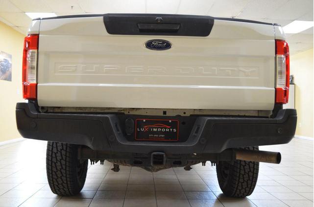Photo of 2019 White Ford F-350