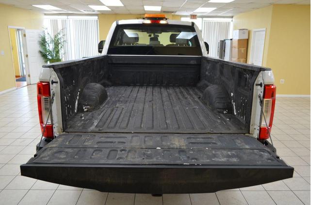 Photo of 2019 White Ford F-350