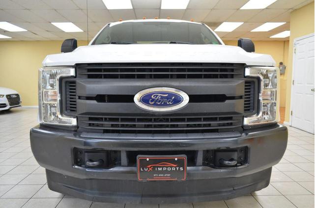 Photo of 2019 White Ford F-350