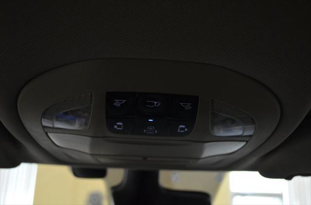 Photo of 2018 Black Chrysler Pacifica