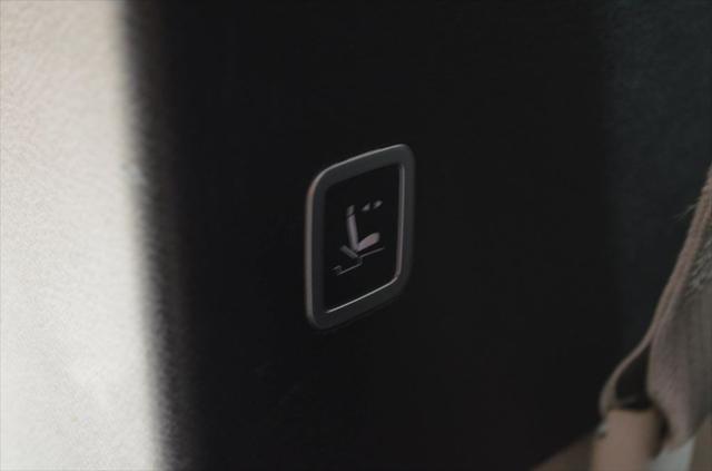 Photo of 2018 Black Chrysler Pacifica