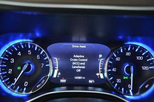 Photo of 2018 Black Chrysler Pacifica