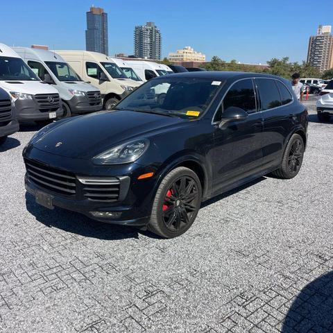 Photo of 2016 Black Porsche Cayenne