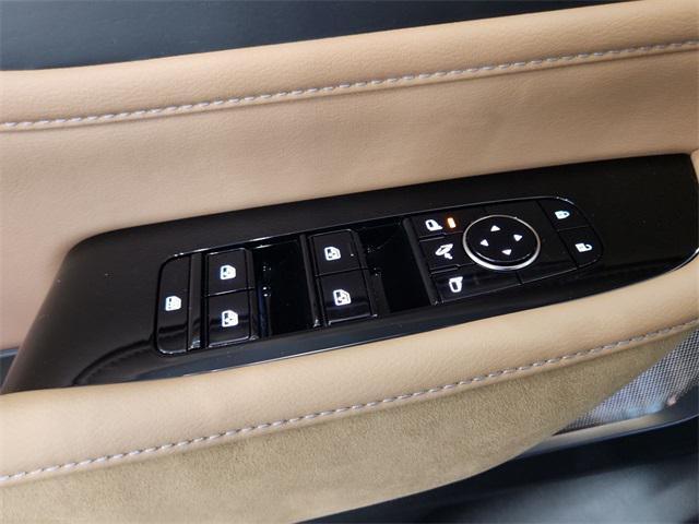 Photo of 2025 Black Metallic INFINITI QX80