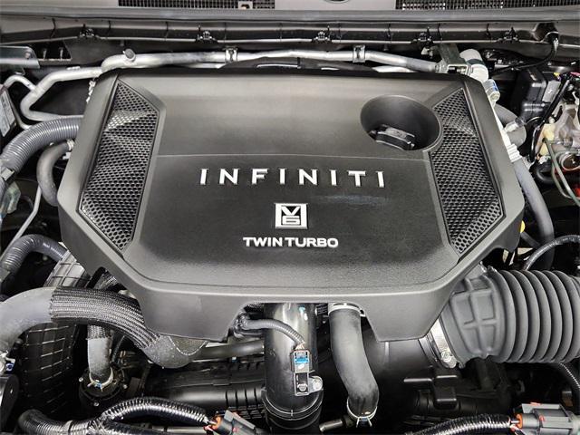 Photo of 2025 Black Metallic INFINITI QX80