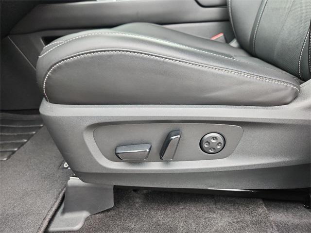 Photo of 2025 Mineral Black INFINITI QX60