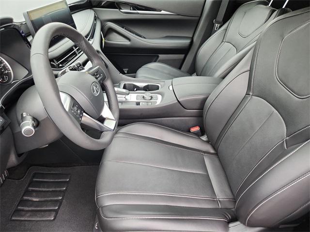 Photo of 2025 Mineral Black INFINITI QX60