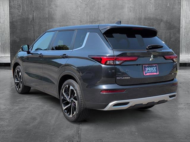 Photo of 2024 Black Mitsubishi Outlander