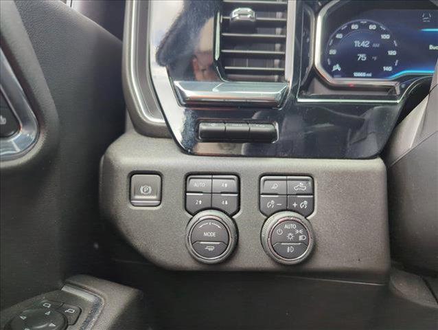 Photo of 2024 Black Chevrolet Silverado 1500