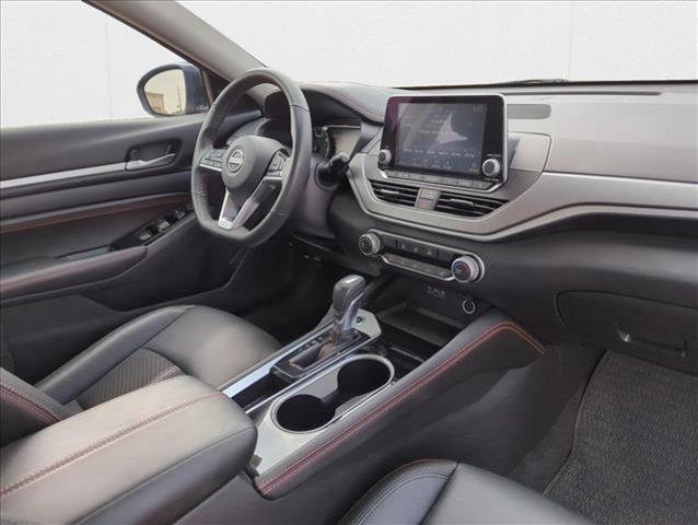 Photo of 2023 Scarlet Ember Tintcoat Nissan Altima