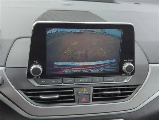 Photo of 2023 Scarlet Ember Tintcoat Nissan Altima