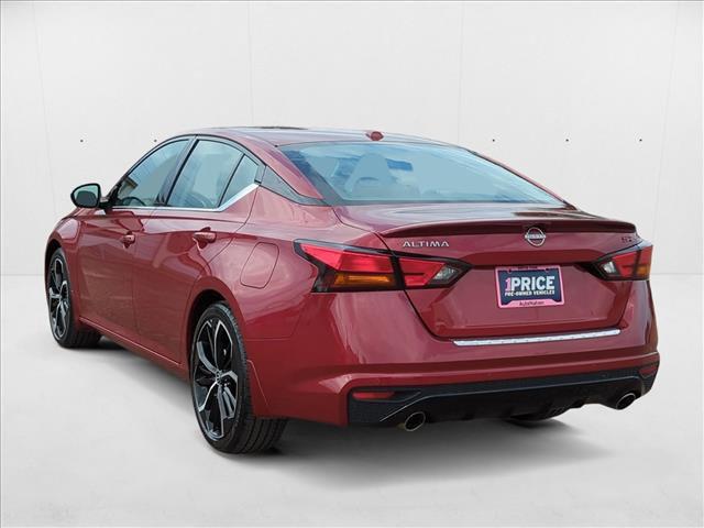 Photo of 2023 Scarlet Ember Tintcoat Nissan Altima