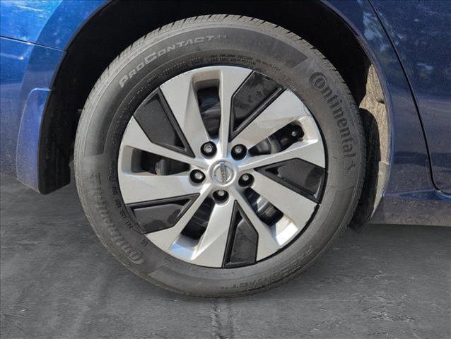 Photo of 2020 Deep Blue Pearl Nissan Altima
