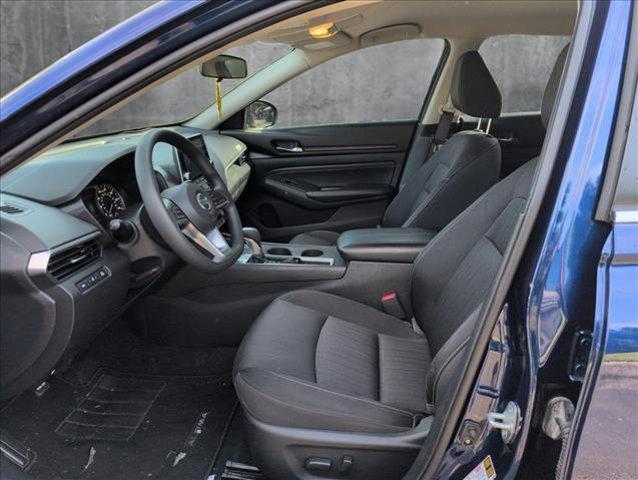 Photo of 2020 Deep Blue Pearl Nissan Altima
