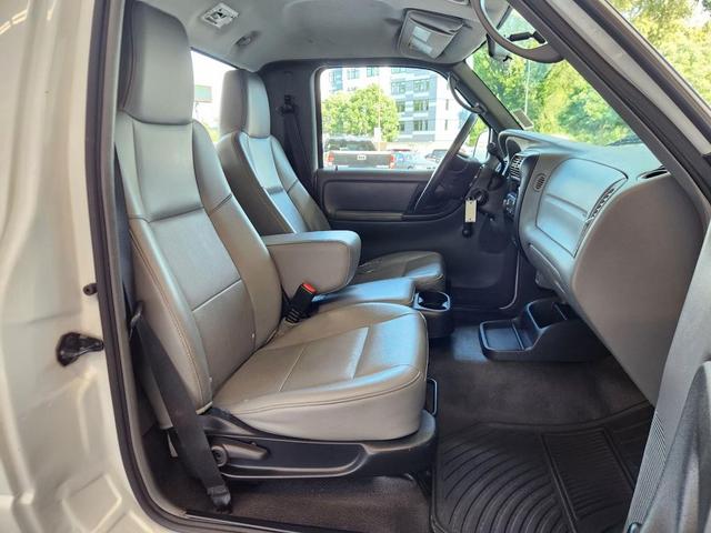 Photo of 2005 Oxford White Ford Ranger