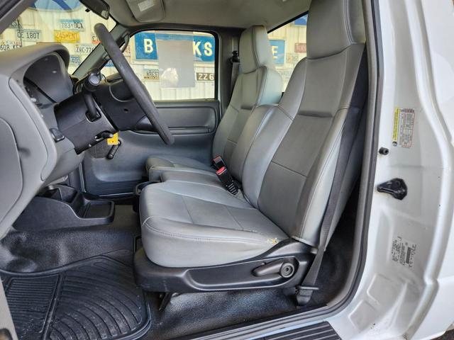 Photo of 2005 Oxford White Ford Ranger