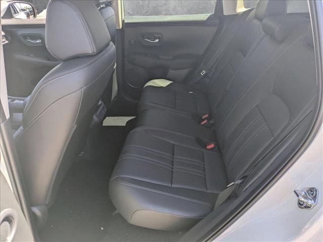 Photo of 2026 Platinum White Pearl Honda HR-V