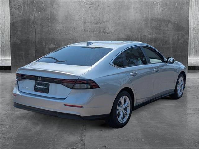 Photo of 2025 Solar Silver Metallic Honda Accord