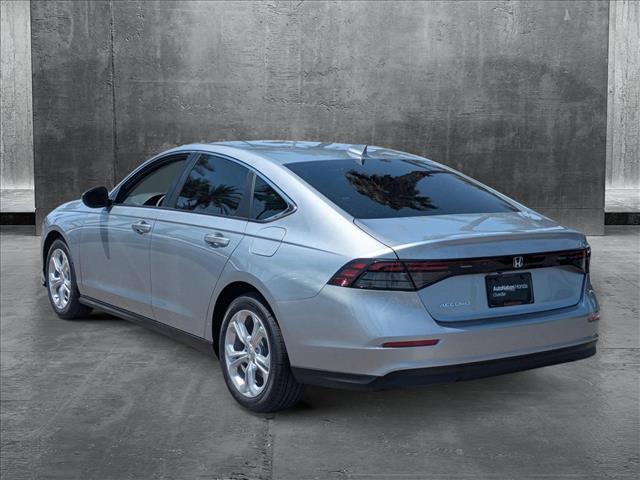 Photo of 2025 Solar Silver Metallic Honda Accord