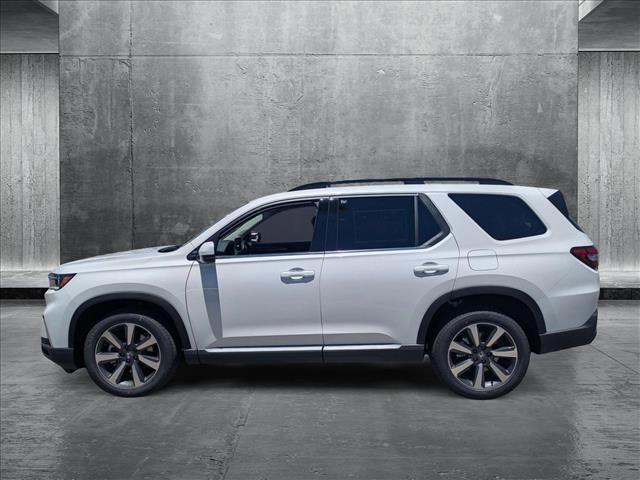 Photo of 2025 Platinum White Pearl Honda Pilot