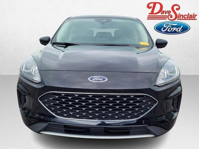 Photo of 2022 Agate Black Metallic Ford Escape