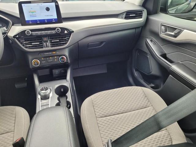 Photo of 2022 Agate Black Metallic Ford Escape