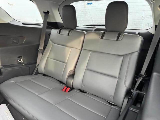 Photo of 2025 VAPOR BLUE Ford Explorer