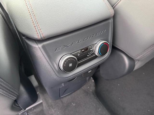 Photo of 2025 VAPOR BLUE Ford Explorer