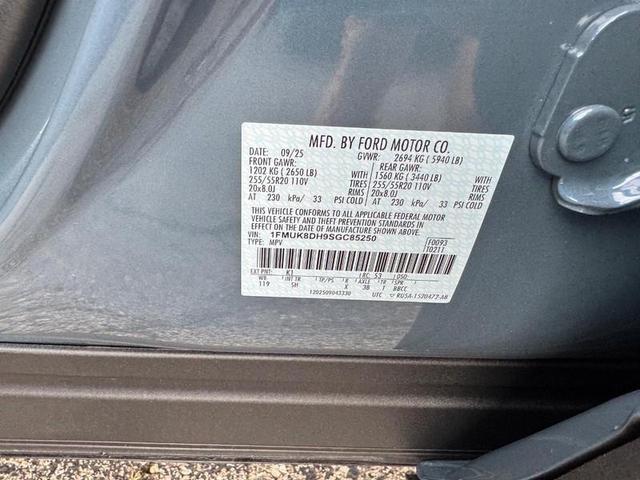 Photo of 2025 VAPOR BLUE Ford Explorer