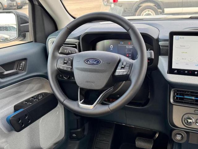 Photo of 2025 SPACE WHITE METALLIC Ford Maverick